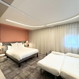 Superior Suite 1 Double Bed 2 Single Beds